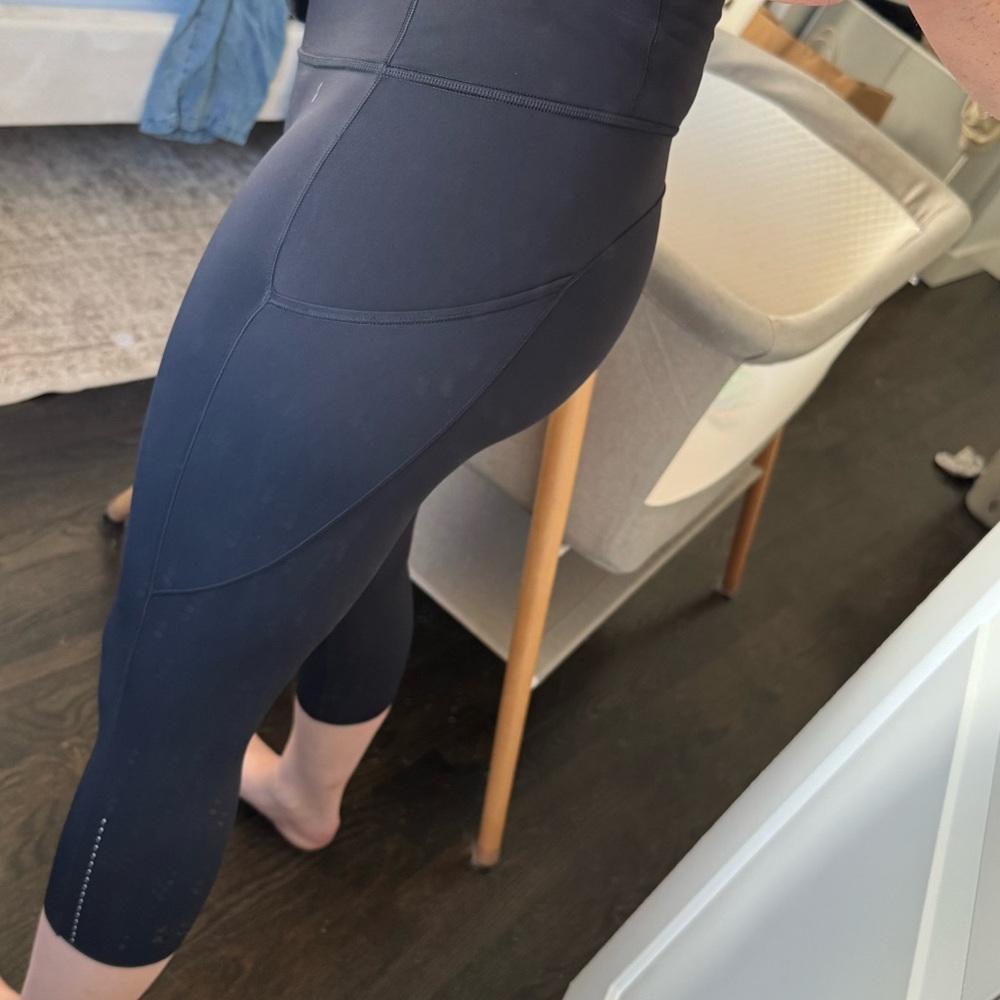 Lululemon Athletica Navy Cropped Leggings